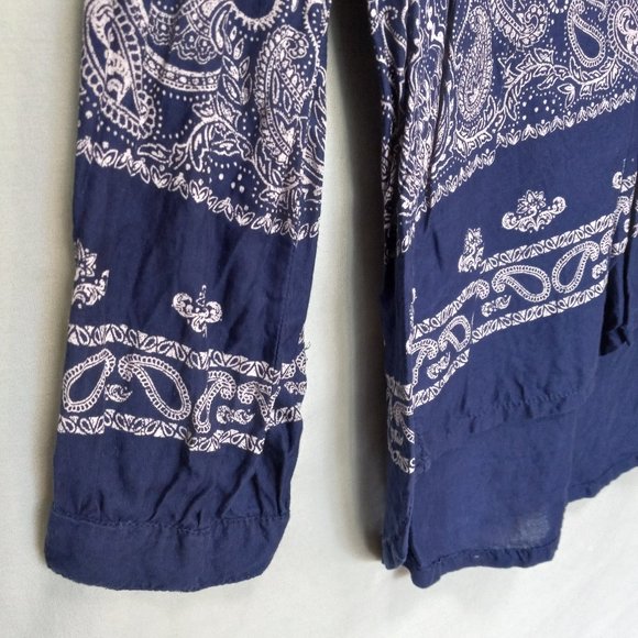 H & M LOGG Blue & White Bandana Print Tunic Top LG - Picture 7 of 10